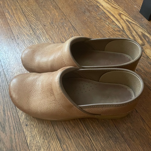 Men’s Dansko Professional Clogs - Picture 3 of 5
